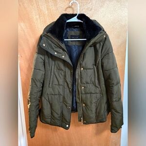 Zara basics green puffer jacket with faux fur collar